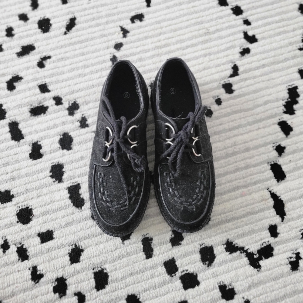Amazon Creeper shoes
